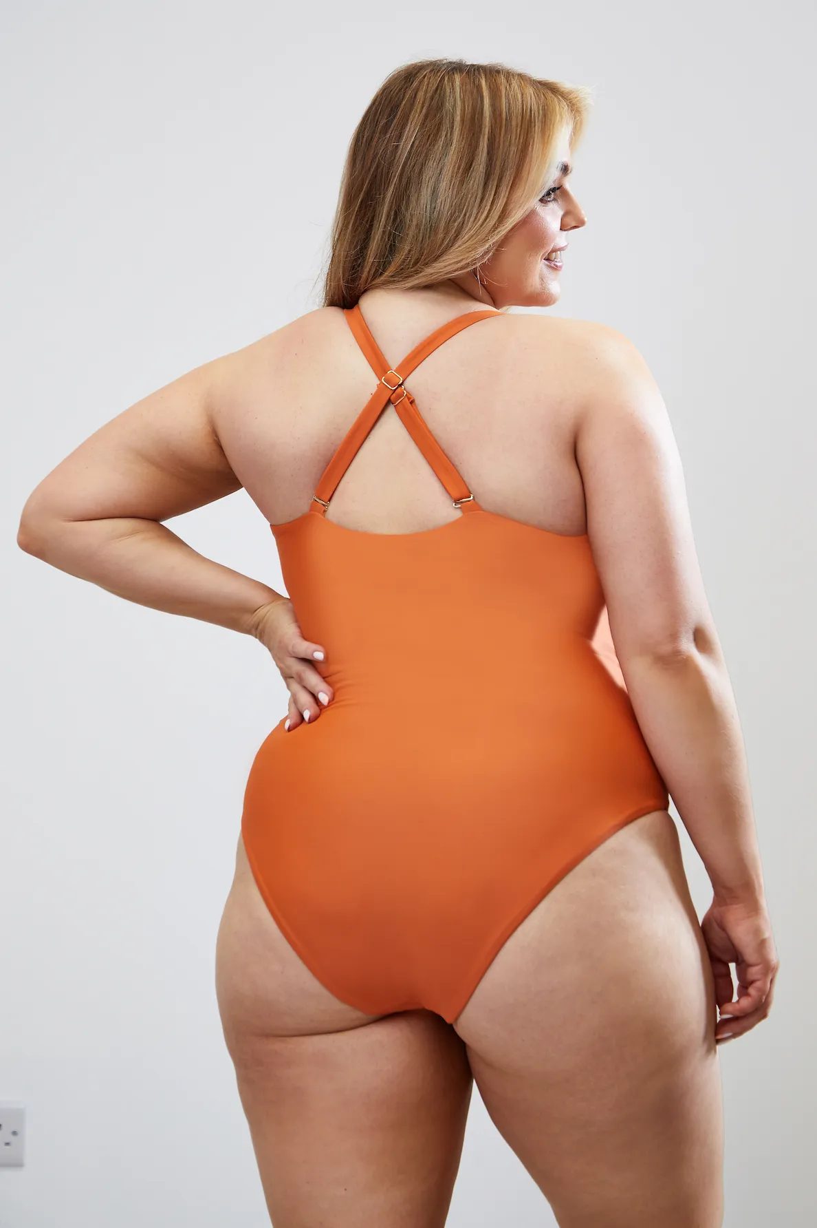 Adjustable Strap Cross Back Shaping Swimsuit
