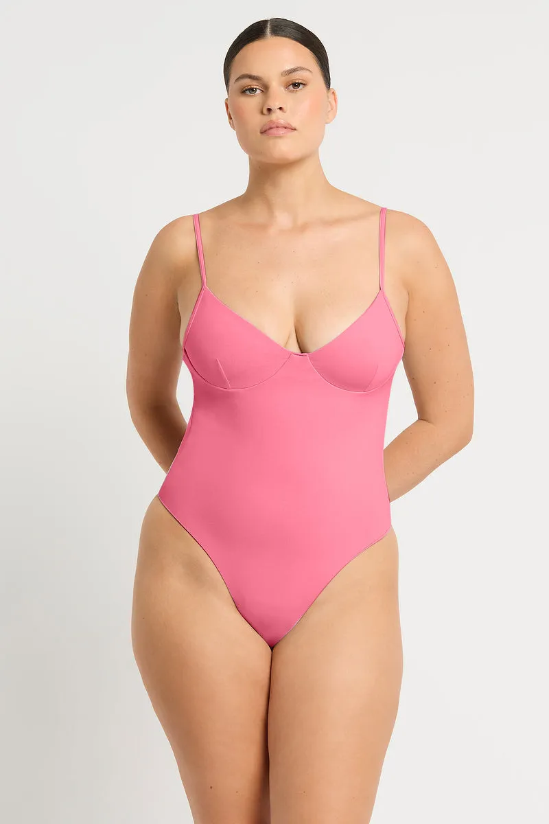 Alana One Piece