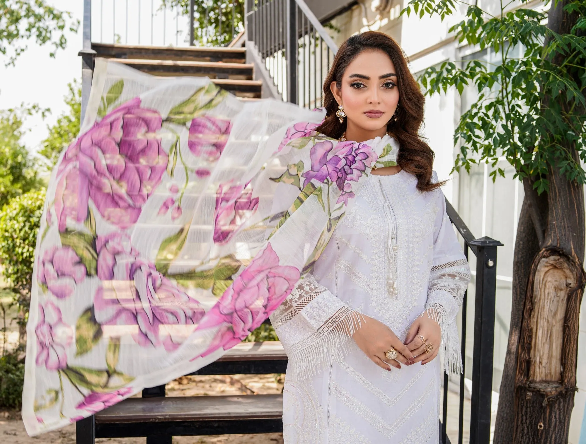 ATR-1129 - Offwhite - Sehrish B Lux Cotton