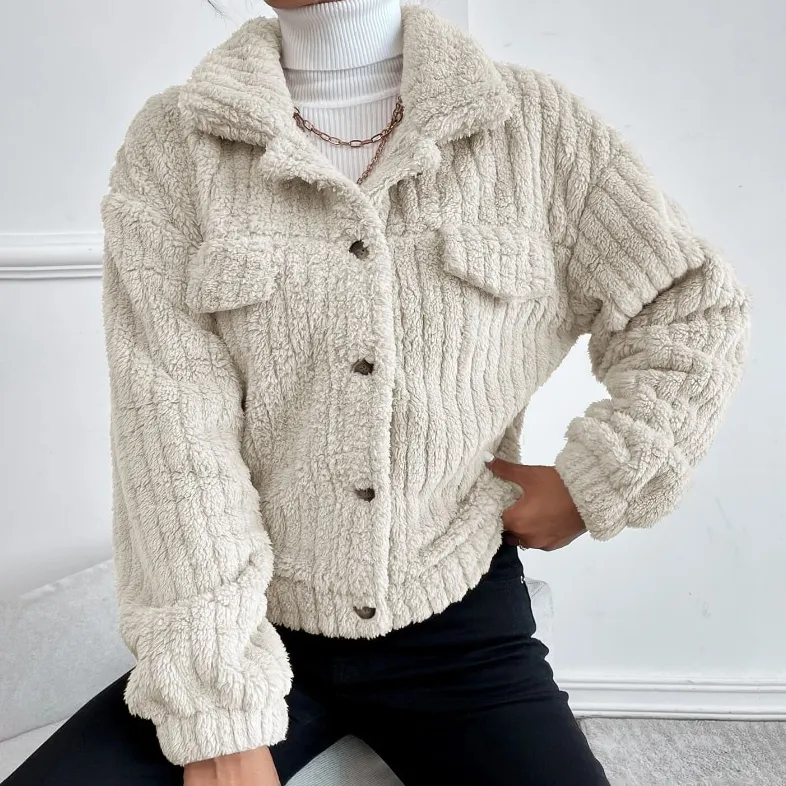 Chiara – Cozy Teddy Jacket for Women