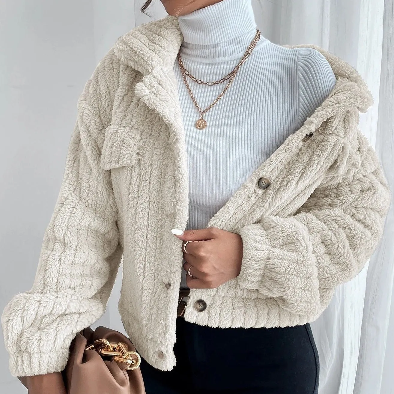 Chiara – Cozy Teddy Jacket for Women