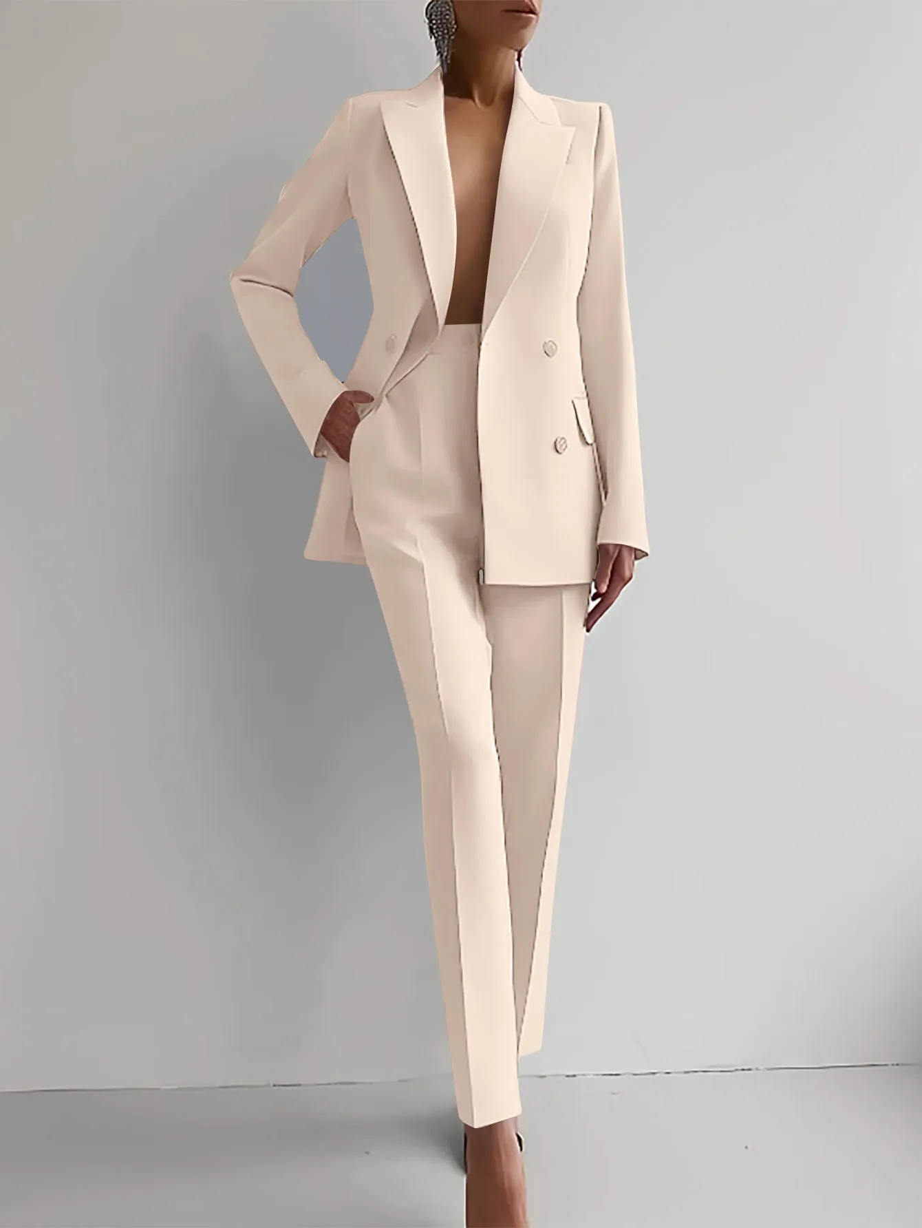 Eletta - Modern Fitted Woman's Suit