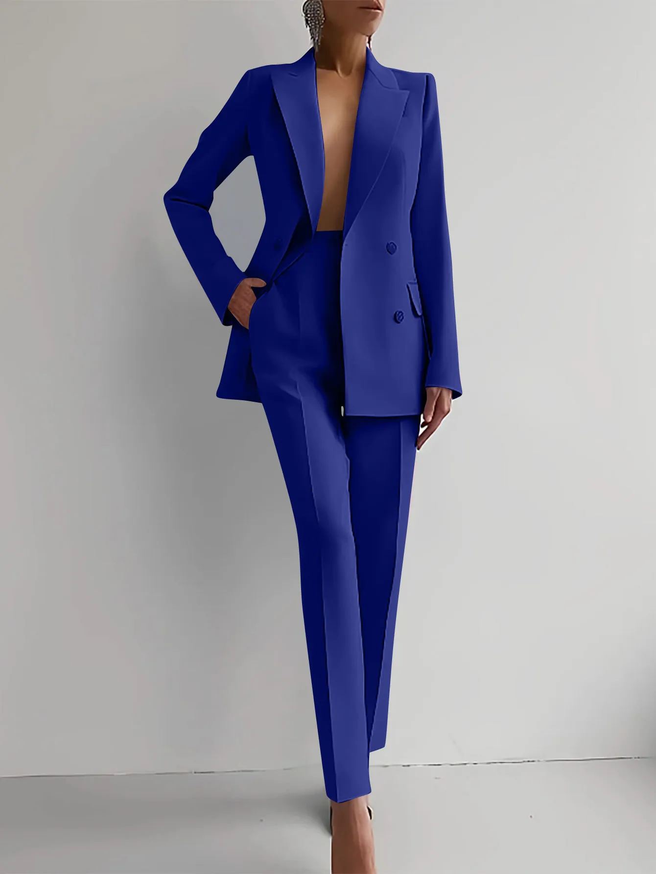 Eletta - Modern Fitted Woman's Suit