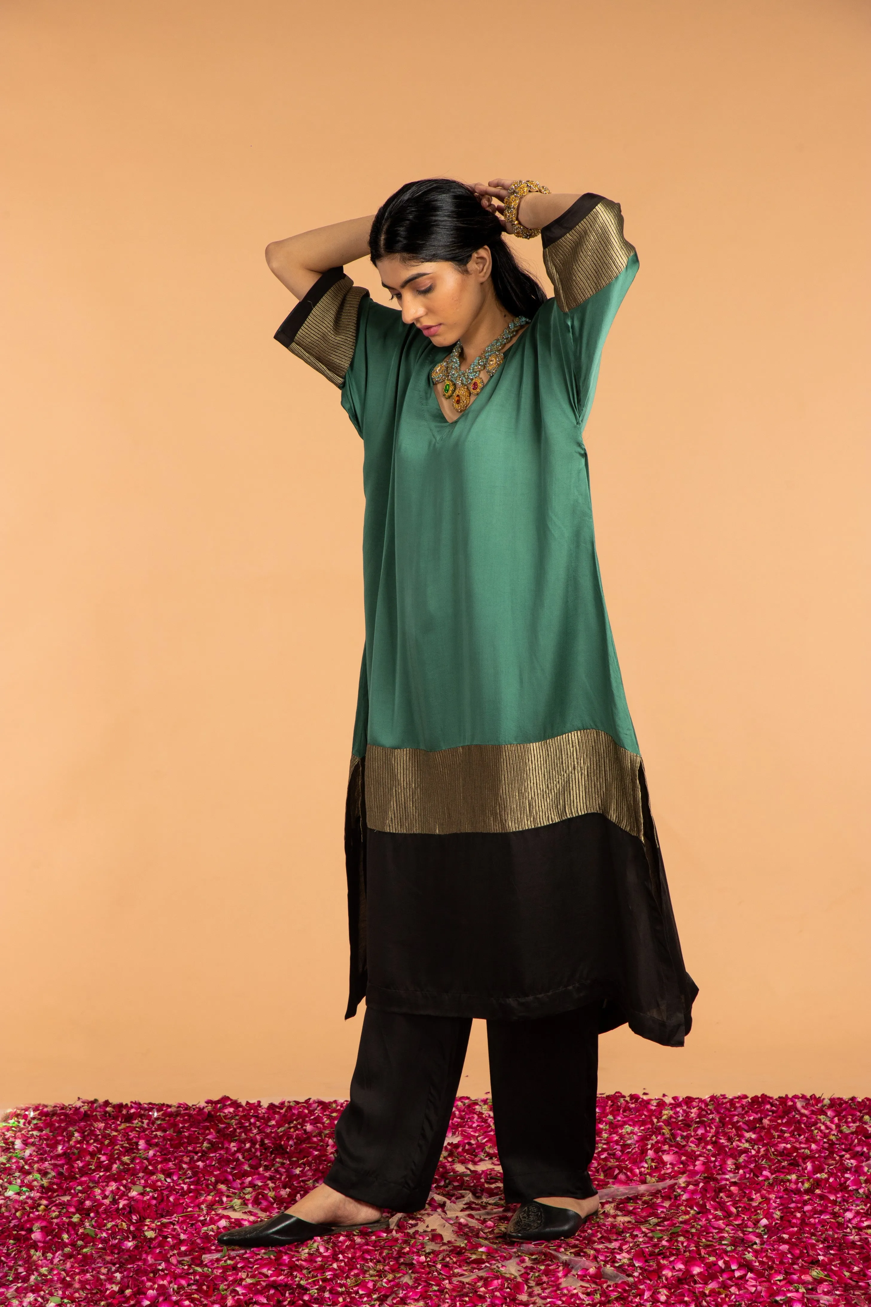 HEENA KAFTAN -GREEN