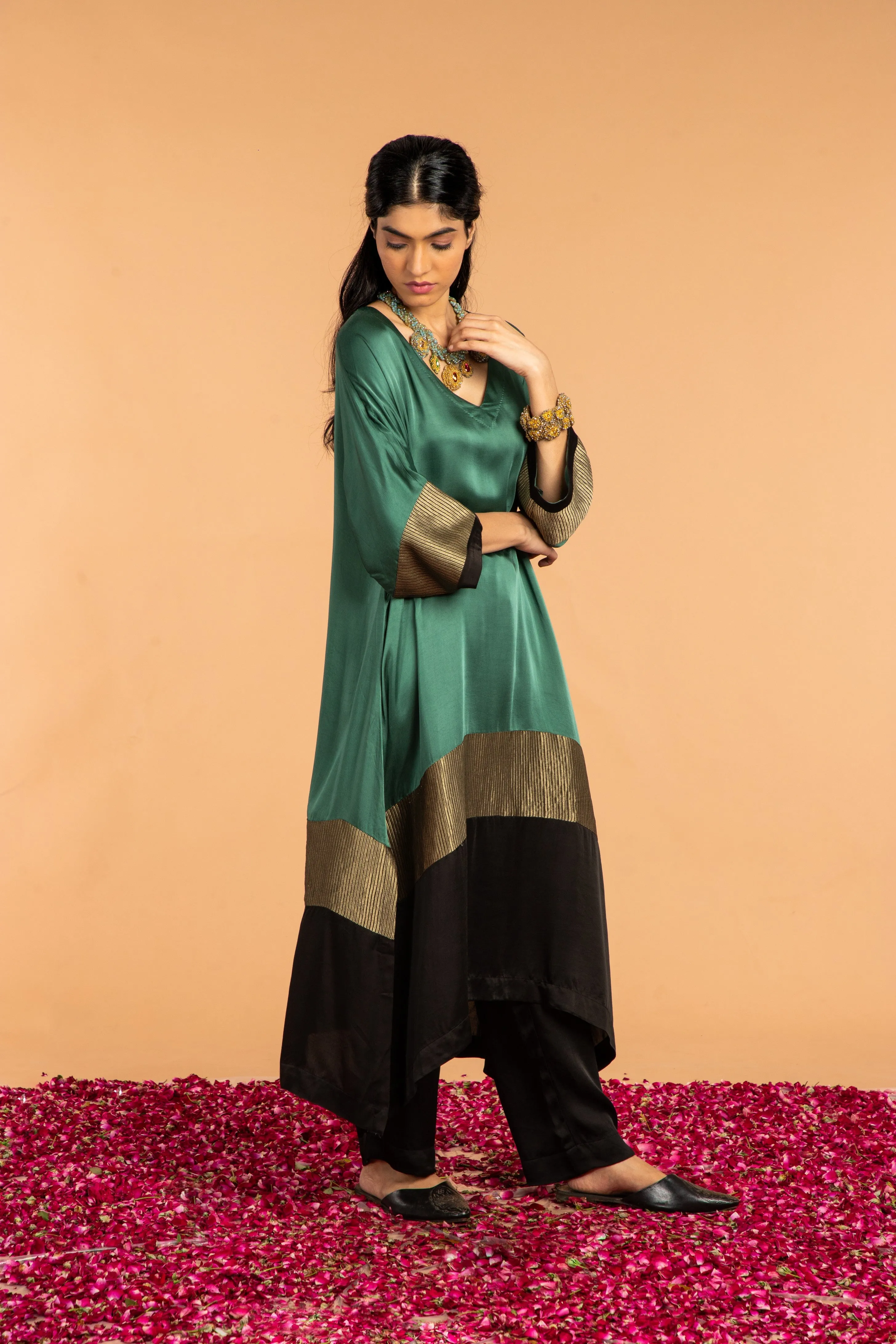 HEENA KAFTAN -GREEN