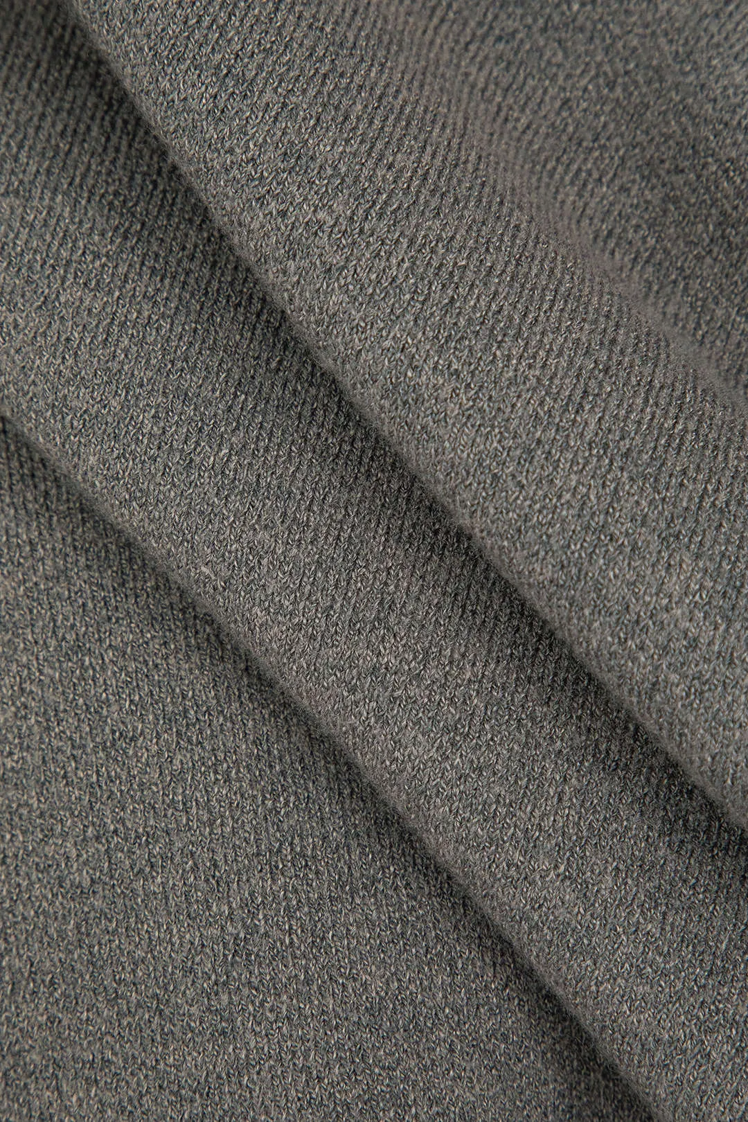 Joyce - Cozy Solid Knit Woman's Pocket Cardigan