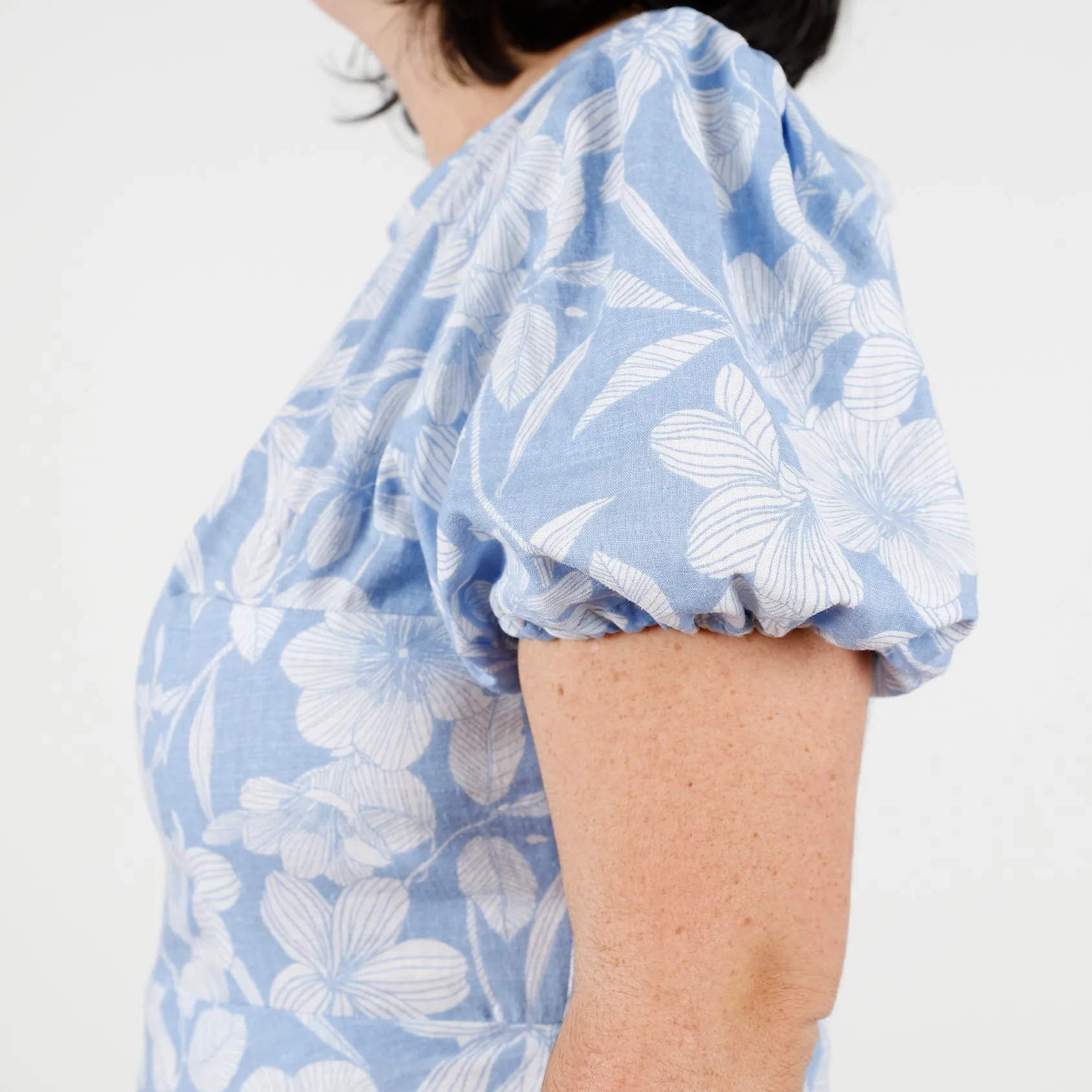 Morning Glory Midweight Linen / Viscose - Blue (remnant)