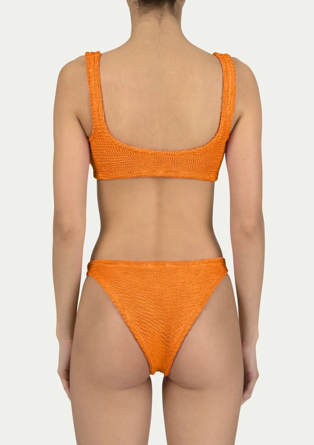 Paramidonna | Emily Orange