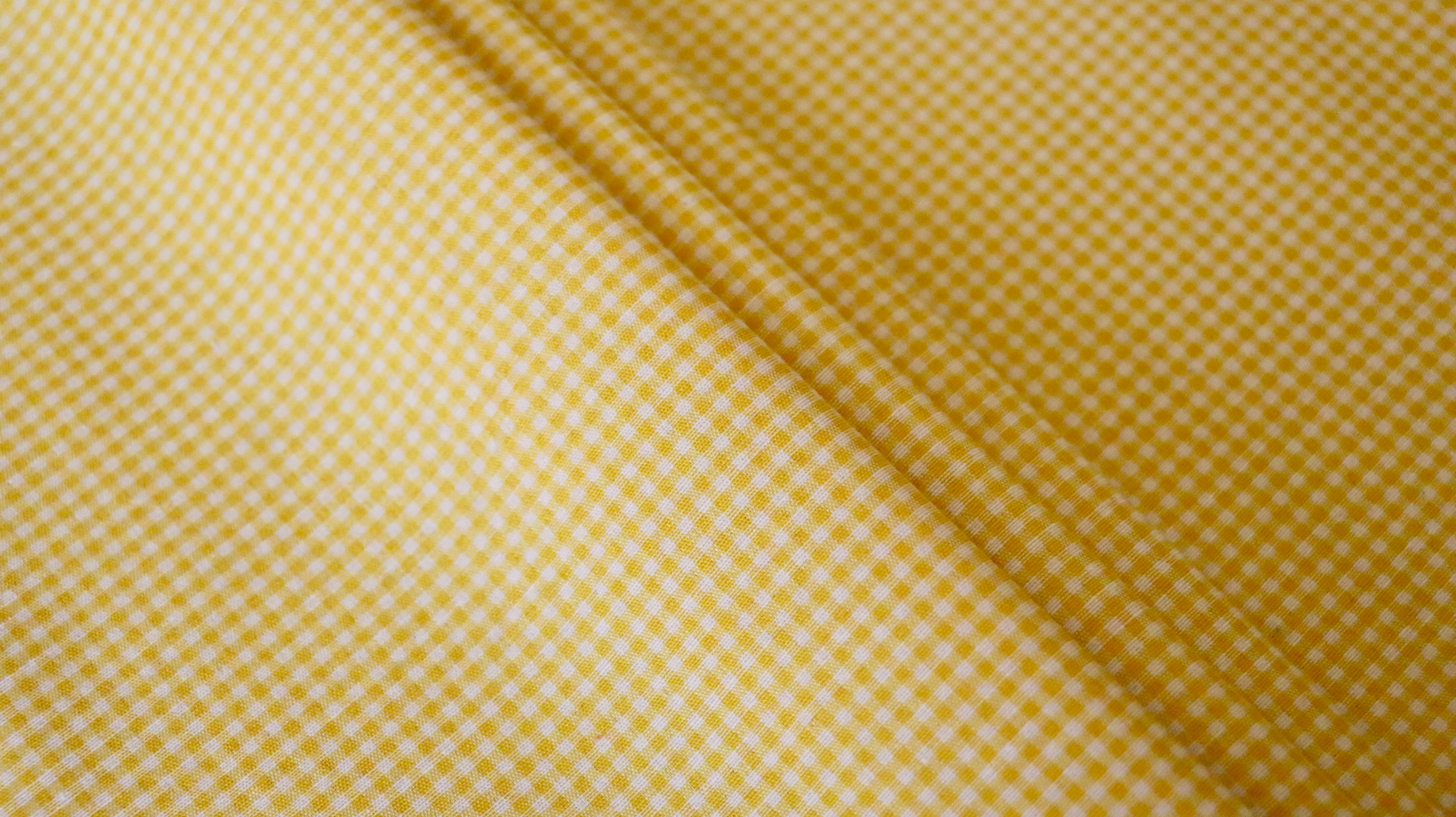 REMNANT 0.50m x 1.45m -POLYCOTTON POPLIN - Yellow and off-white 2mm gingham design