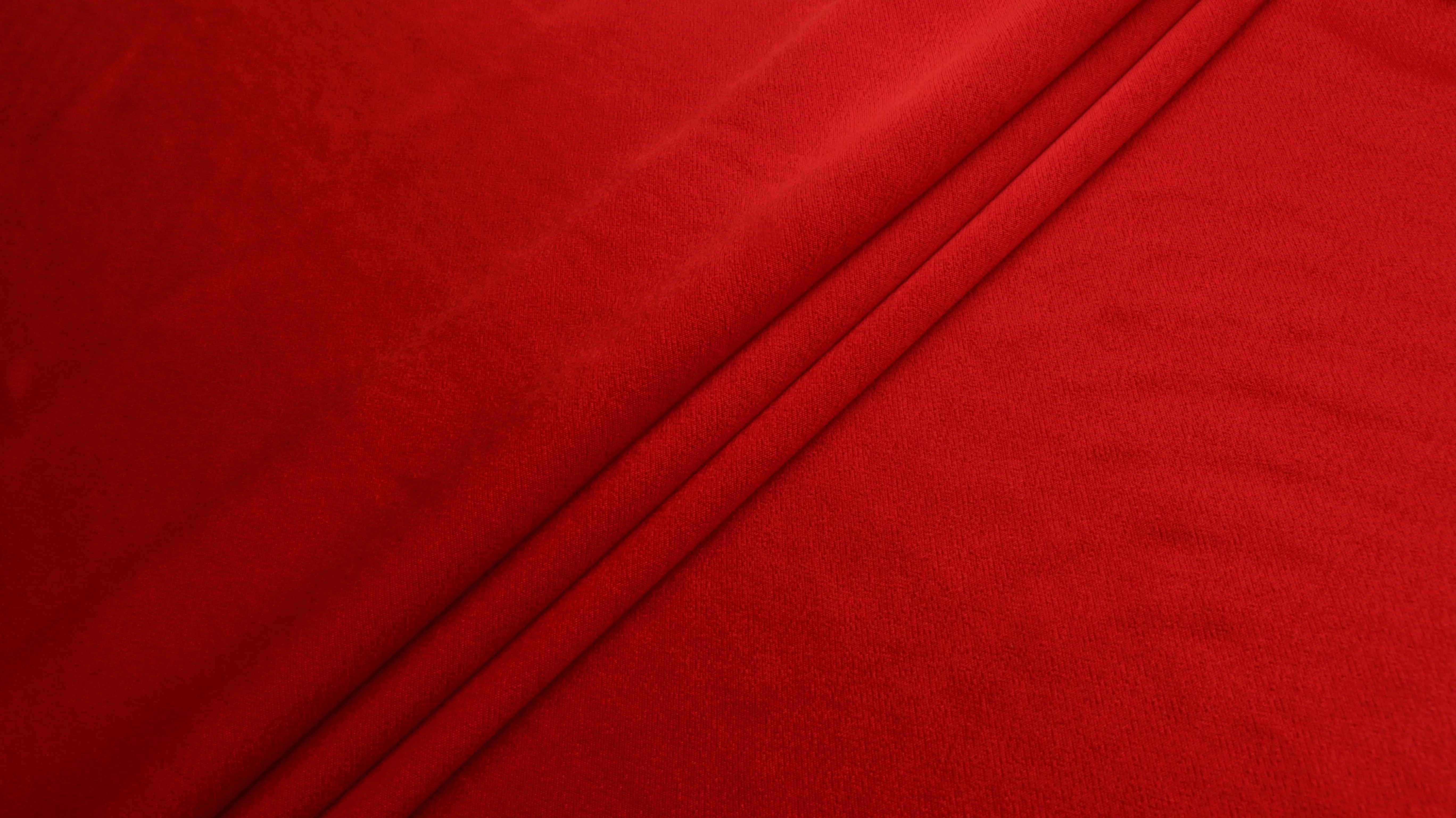REMNANT 0.80m x 1.46m - SATIN FABRIC - Red colour