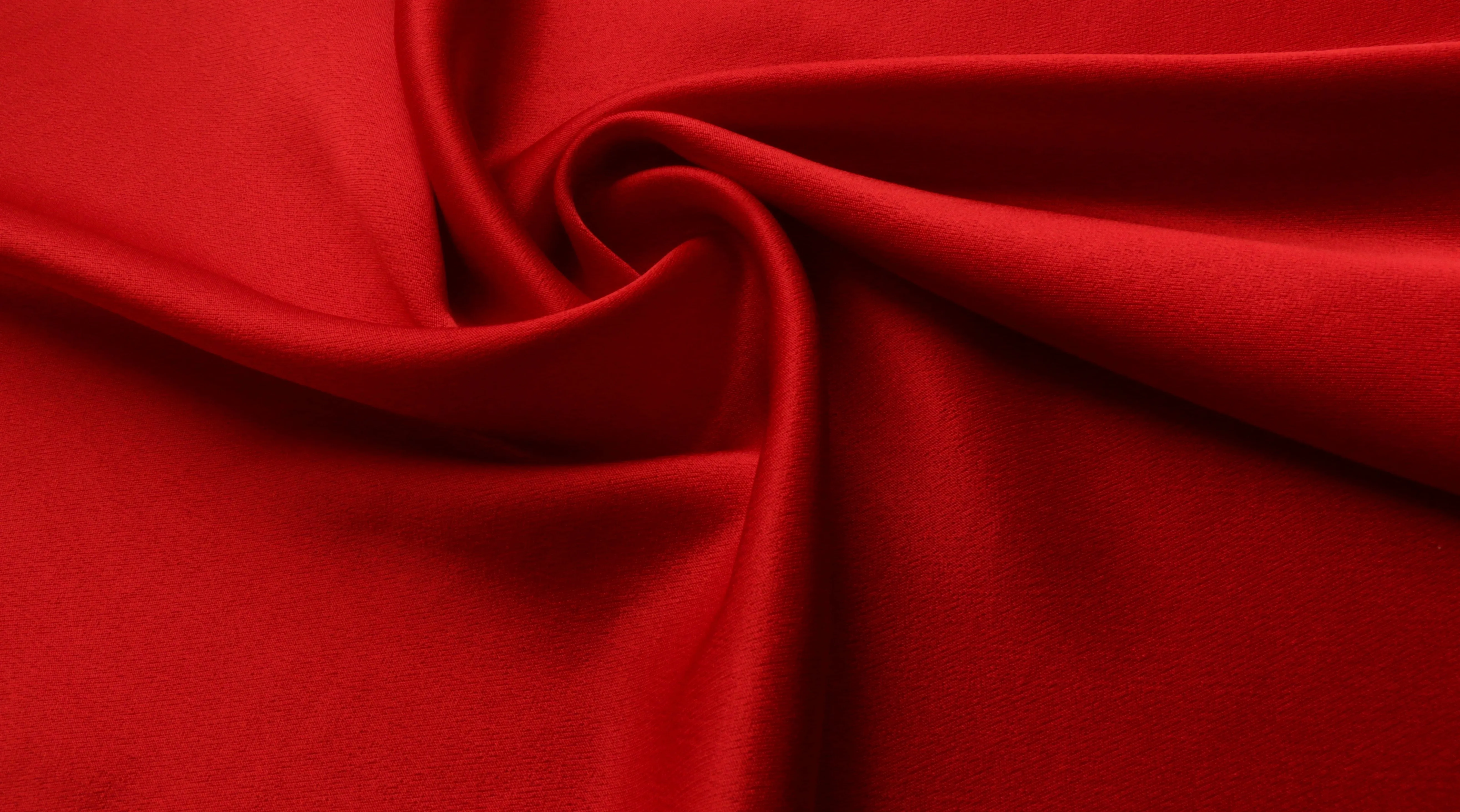 REMNANT 0.80m x 1.46m - SATIN FABRIC - Red colour