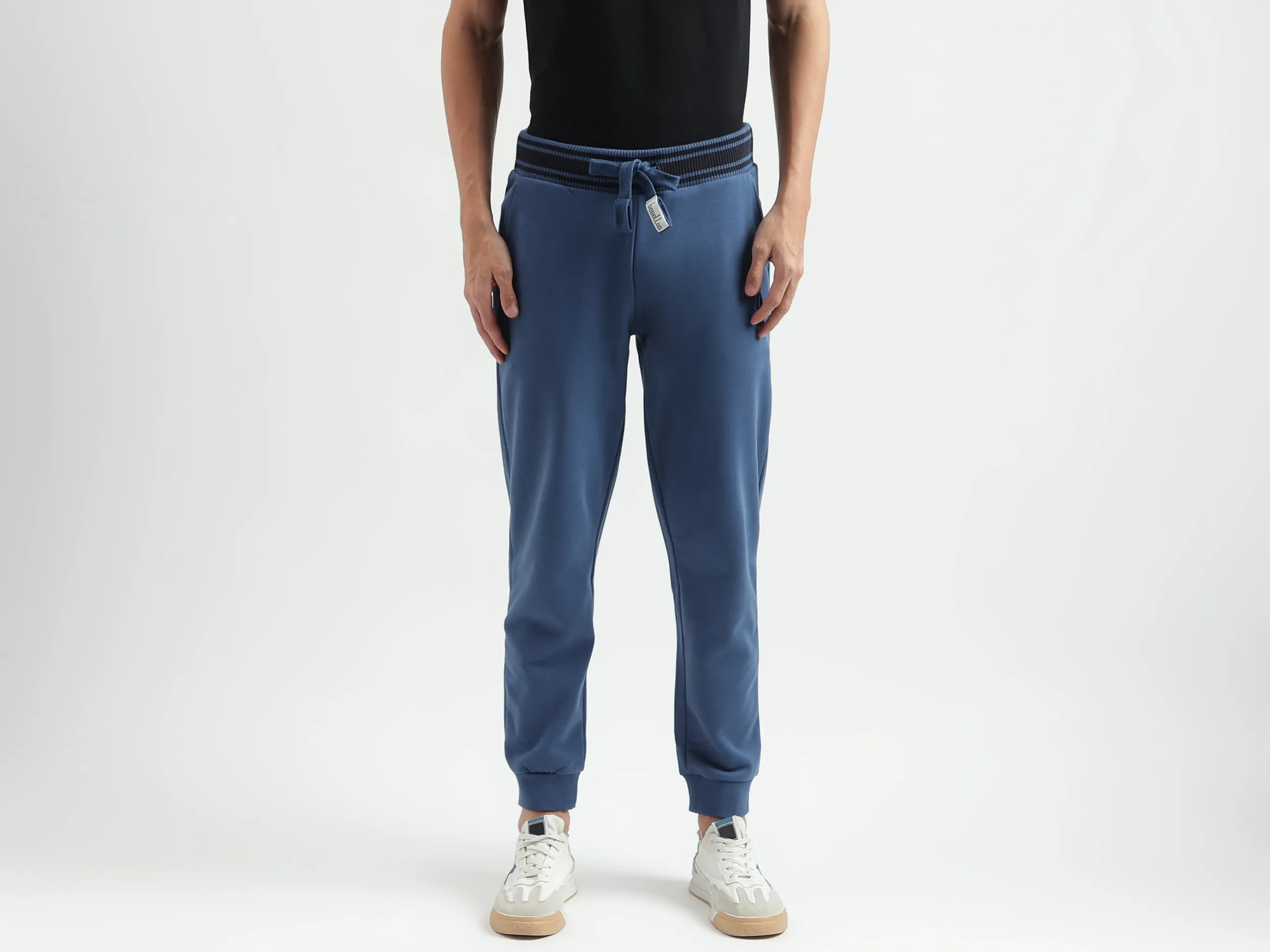 Solid Pattern Regular Fit Trousers