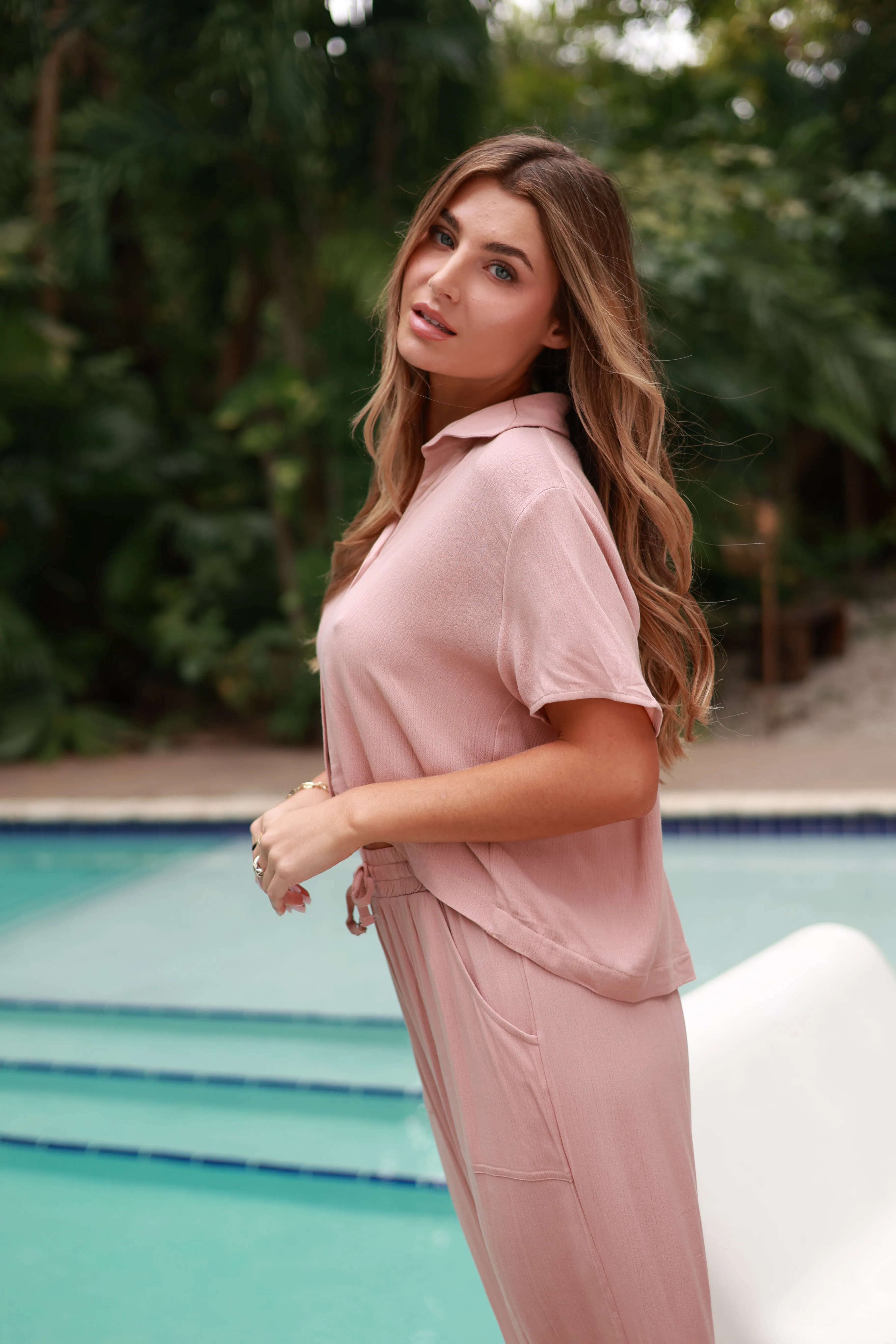 ST. BARTH ROSE CROP SHIRT