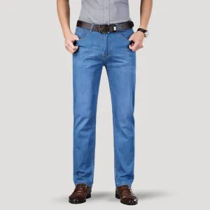 Straight Leg Jeans – Classic Fit – Clean Mid-Wash Denim