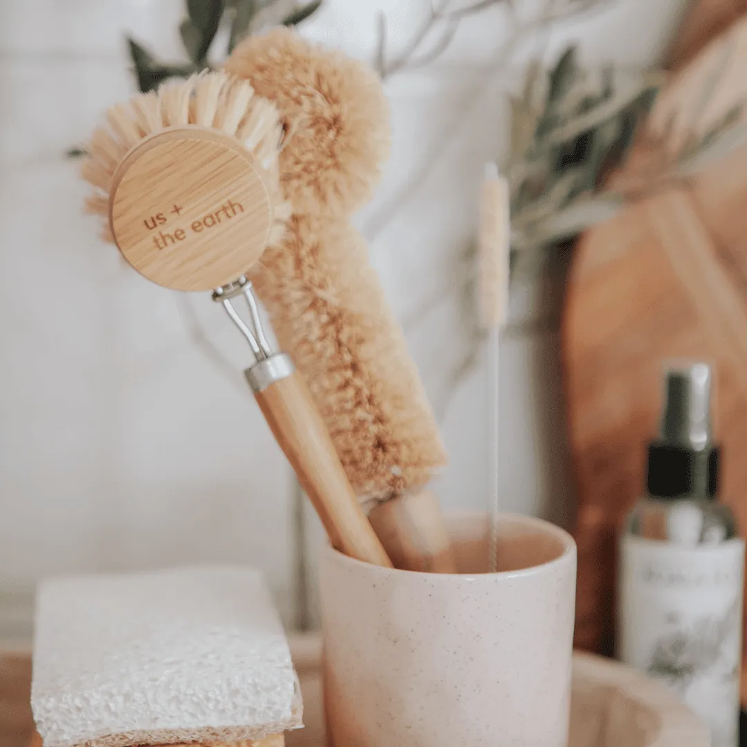 Us   The Earth | Eco Cleaning - Bamboo Scrubbing Brushes set of 4
