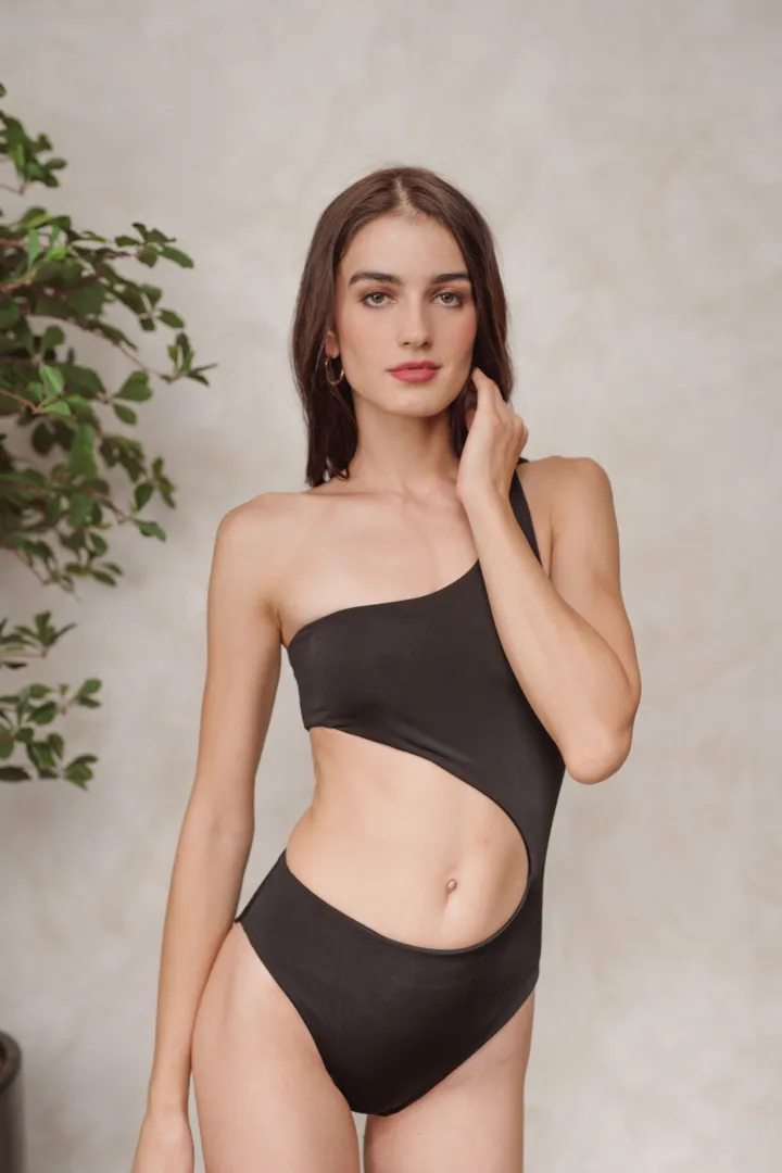 VENICE ONE PIECE